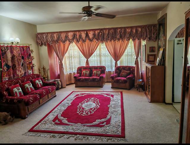 4 BEDROOM HOUSE FOR SALE IN CHILTERN HILLS